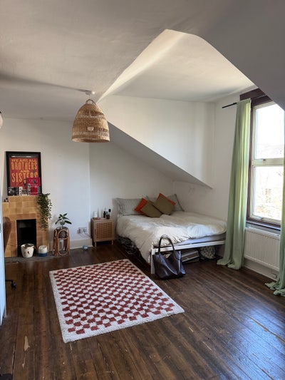 Large sunny room in Stoke Newington 🌞 Main Photo
