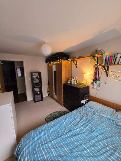 Beautiful Bright Room in Bow  Main Photo