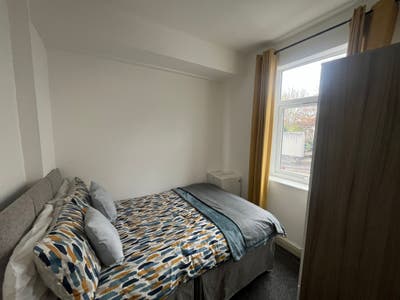 4 Bed Female  En-Suite House Share Hanley Main Photo