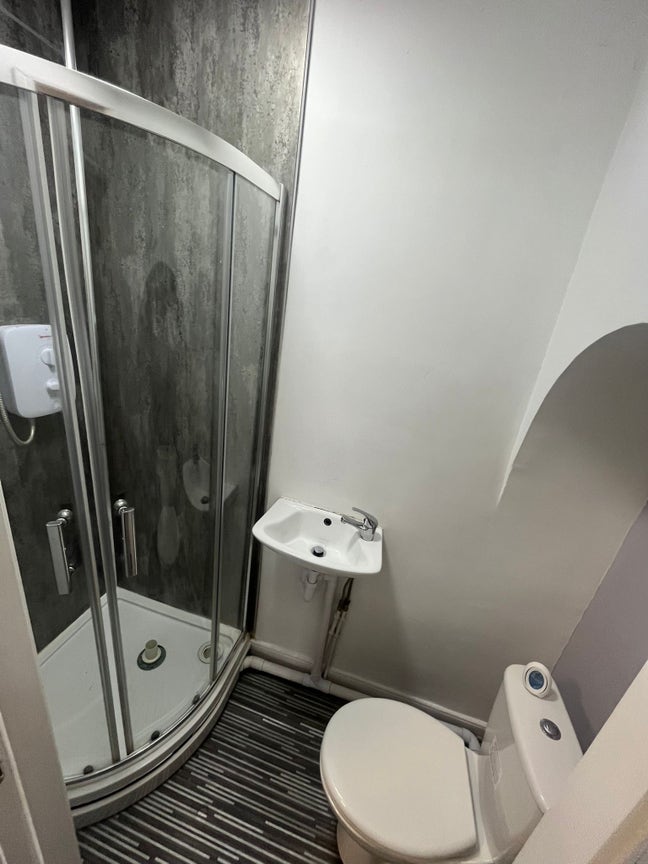 4 Bed Female  En-Suite House Share Hanley Main Photo