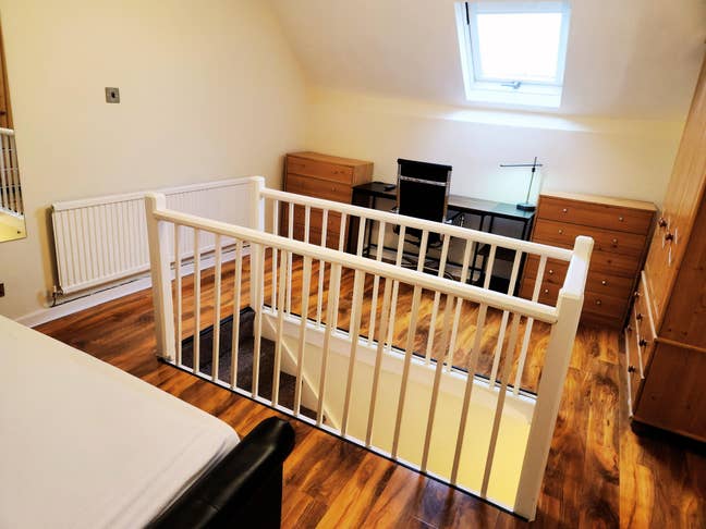 Student Only Double Rooms - Triangle/Town Main Photo