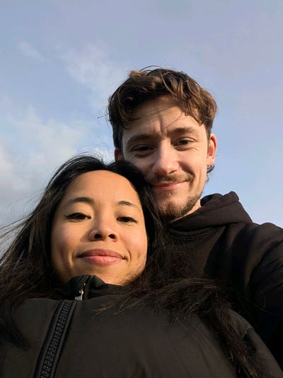 Couple looking to buddy up for a two bed! Main Photo