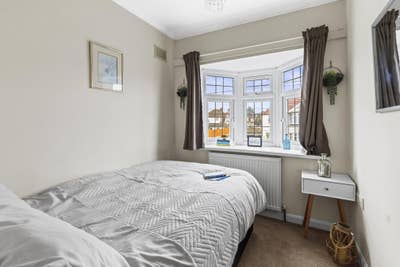 🆕Modern 5-Bed House Share in Feltham Main Photo