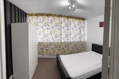 ⭐ 2 Double Rooms |Near Abbey Wood (Elizabeth Line) Main Photo