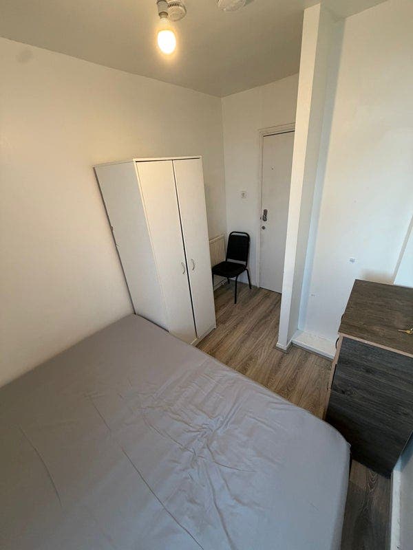 Single Room in Whitechapel Main Photo