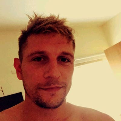 Professional Male seeks a double room Main Photo