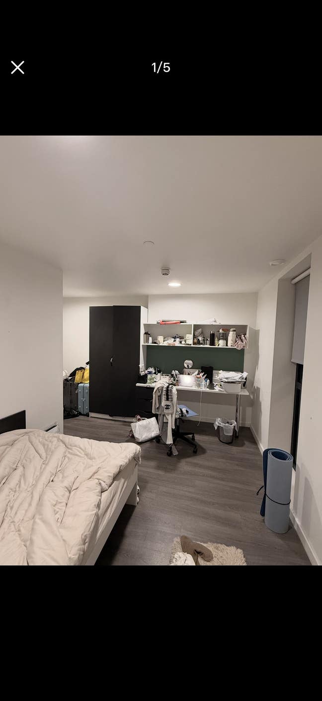 London Wembley urgently sublets oversized ensuite  Main Photo