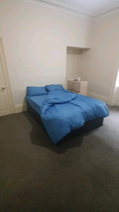 Parklane single room Main Photo