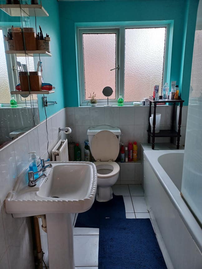 1 x Double room for letting in Cul-de-sac, Grays  Main Photo