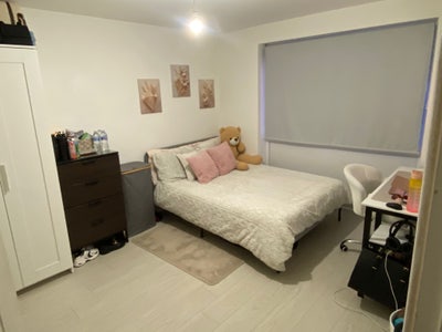 Spacious Double Bedroom Available (Bills Included) Main Photo