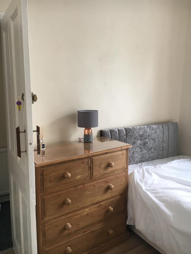 1 bedroom student ground floor bedroom small doubl Main Photo