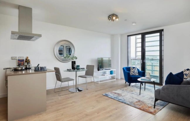 Short term sublet - 1 BE flat - 7’ to Canary Wharf Main Photo