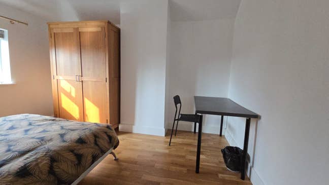 Double room in detached house Main Photo