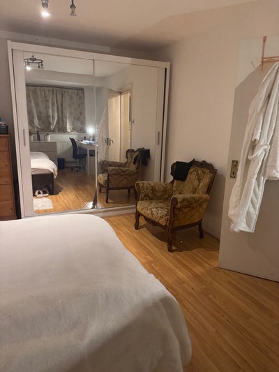 A Nice Double room is available in the zone 3 Main Photo