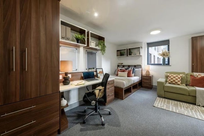 Double occupancy Studio Tenancy Takeover  Main Photo