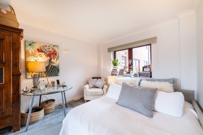 Chelsea Harbour – Stylish Room with Panoramic Vie Main Photo