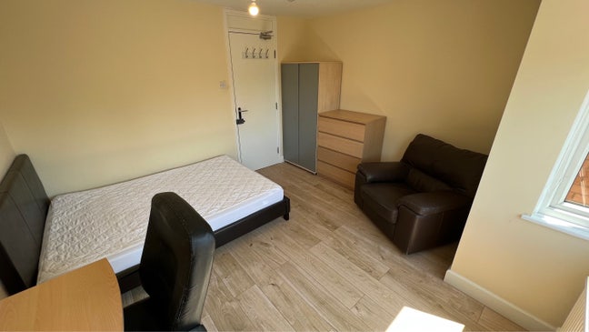 Shackleton Place - MK6 - Central Location  Main Photo