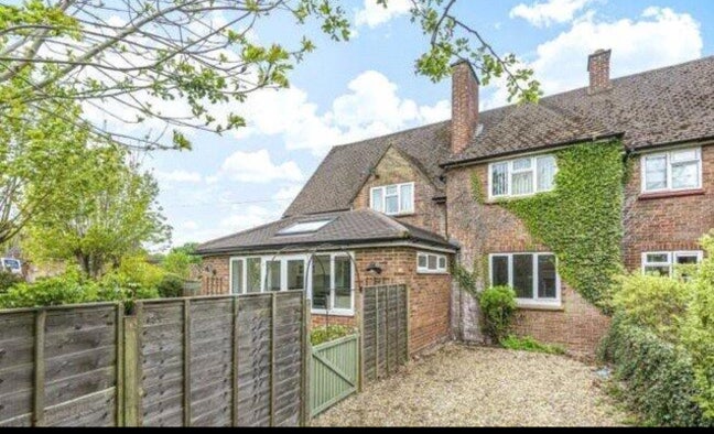 Beautiful 3 bed  maisonette  Main Photo