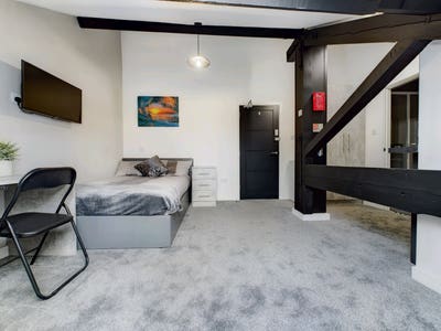 Room 12 - Lancaster Road North Main Photo