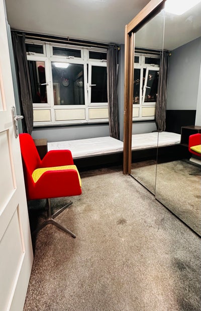 🌟 Low Depo 💴 GARDEN -Single Room E14 flatshare Main Photo