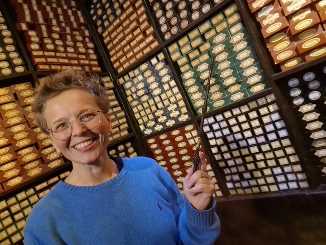 Professional Female seeks a double room Main Photo