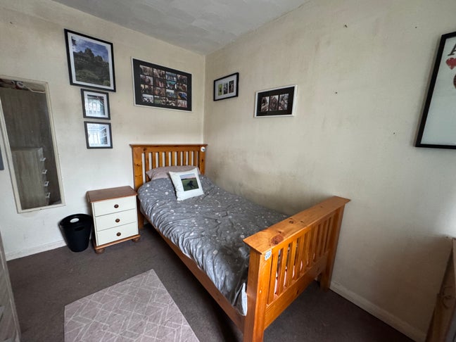 Single Room  Main Photo