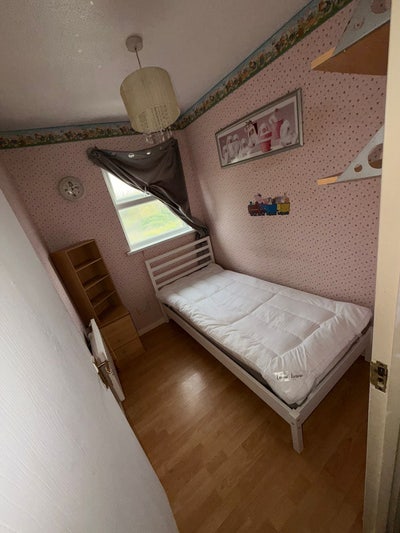 Single  room to rent Main Photo