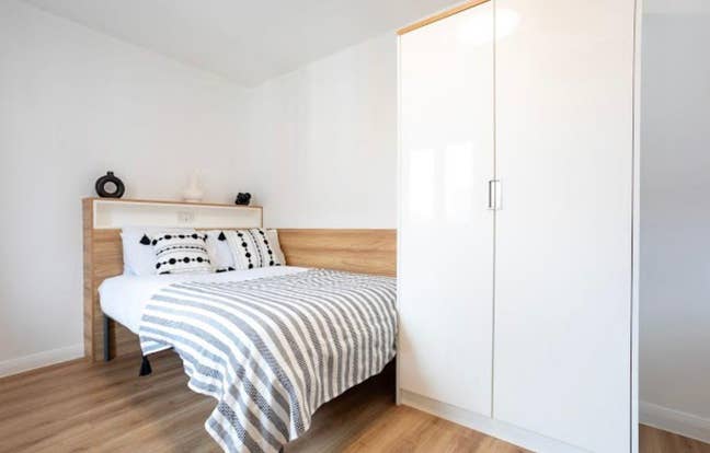 Urgent Tenancy Takeover - Gold Ensuite Near Uom  Main Photo