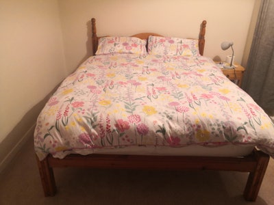 Double bedroom in shared house /parking  Main Photo