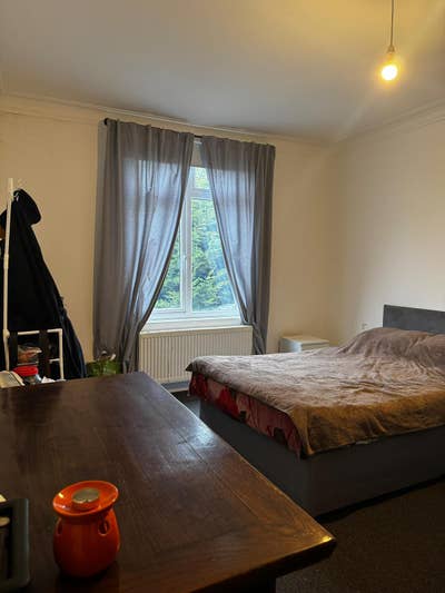 Spacious Double Room to Rent  Main Photo