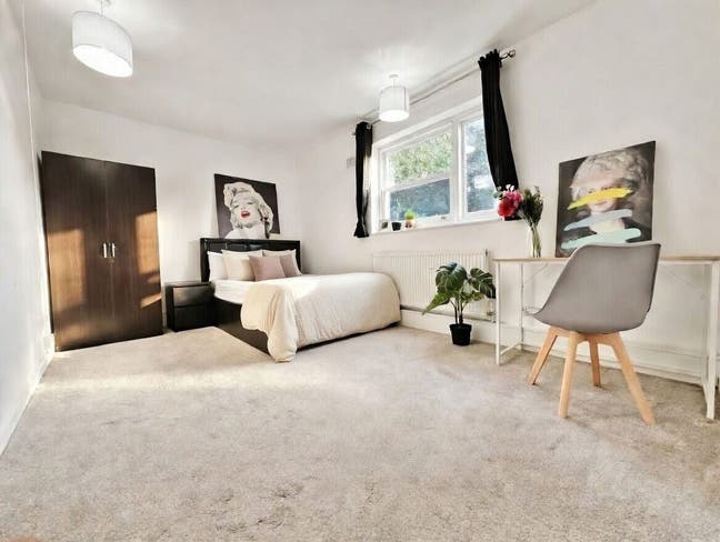 🌿 N1 Gem: Central Rooms + Garden🌿 Main Photo