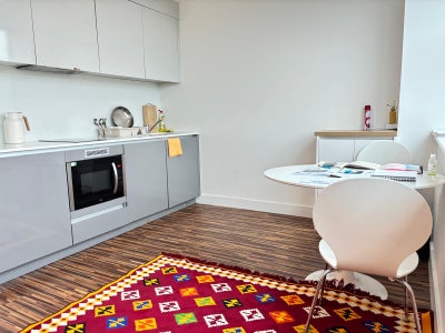 1 bedroom flat Main Photo