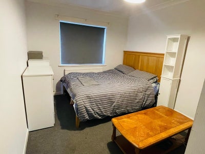 Double room for couples 800&pound; single 750&pound; Main Photo