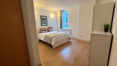 🔑 Move In Now – Multiple Rooms + Ensuite from Apr Main Photo