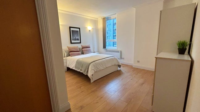🔑 Move In Now – Multiple Rooms + Ensuite from Apr Main Photo