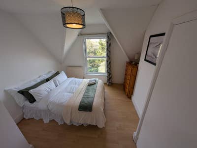 1/2Price Deposit - Sharing bathroom with 1 person! Main Photo