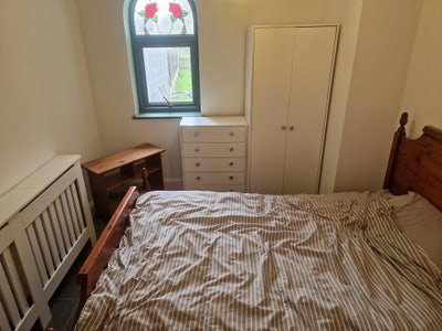 New Small Double Room to Rent Main Photo
