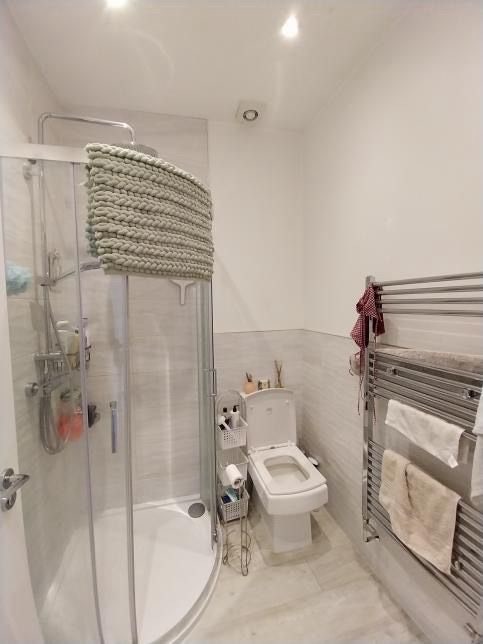 Nine Elms sublet!  Main Photo