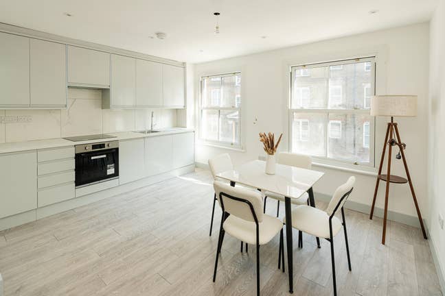 Newly refurbished 4 bed flat in Kentish Town Road  Main Photo