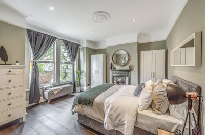 Ground Floor Double Room in a Victorian Home Main Photo