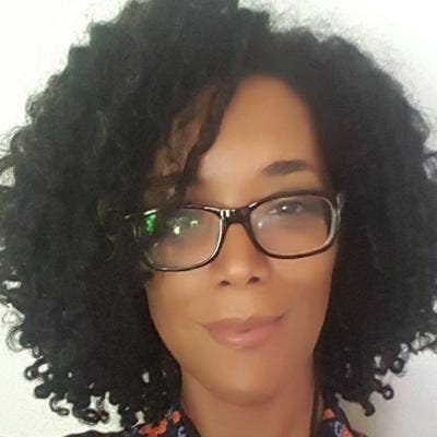 Professional fe looking for room to let. Main Photo