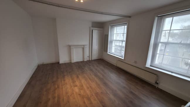 Bedsit to rent in Caledonian Road  Main Photo
