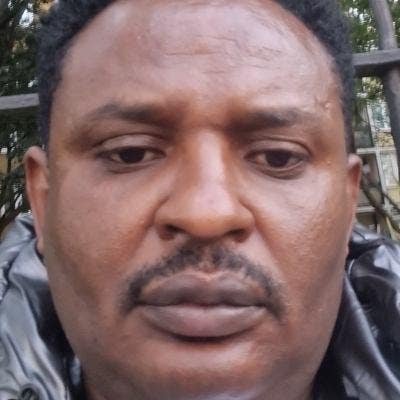 43 year old Male seeks a single or double room Main Photo