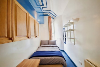 3 double / Same property / Prime Location SW6 Main Photo