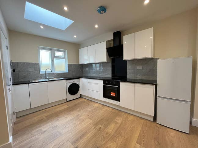 Lillium Mews, Wimbledon, SW19 Main Photo