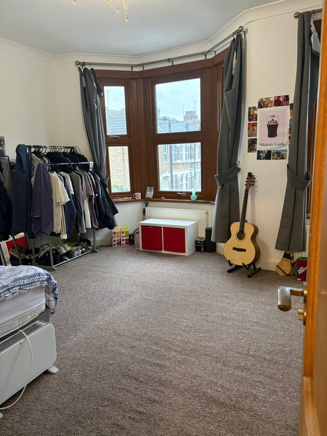 Large Double Bedroom for Rent – Leytonstone, E11 Main Photo