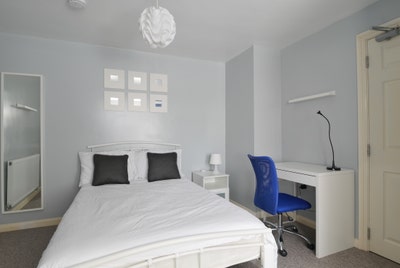 Furnished Double Room with Shower  Main Photo