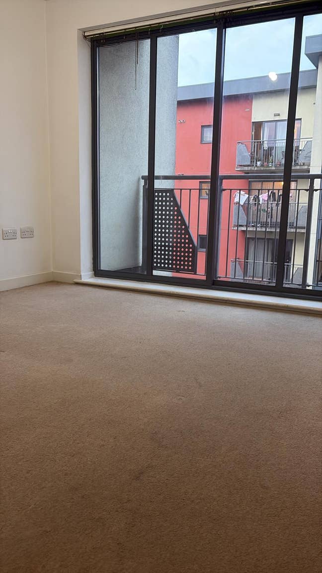 2 Bed 2 Bath Flat – Newly Refurbished – Barking Main Photo
