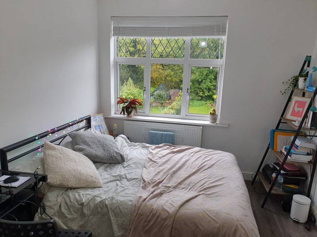 Peaceful double room , central Harborne, bills inc Main Photo