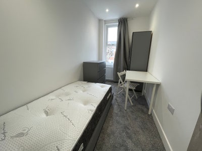 Single Room Available in *NW2* Main Photo